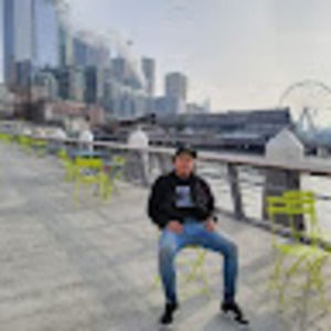 Meet your Posher, Carlos